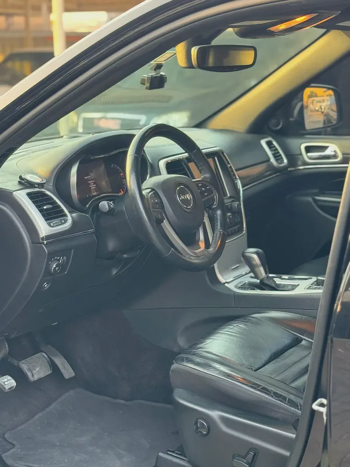 JEEP CHEROKEE 2018-5-5