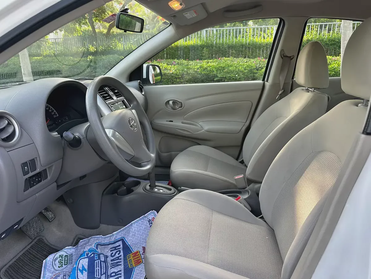 Nissan Sunny 2023 SE | GCC Specs | Low Mileage-10-10