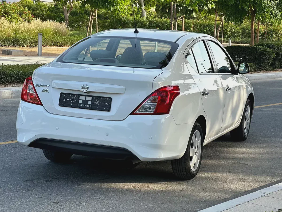 Nissan Sunny 2023 SE | GCC Specs | Low Mileage-5-5