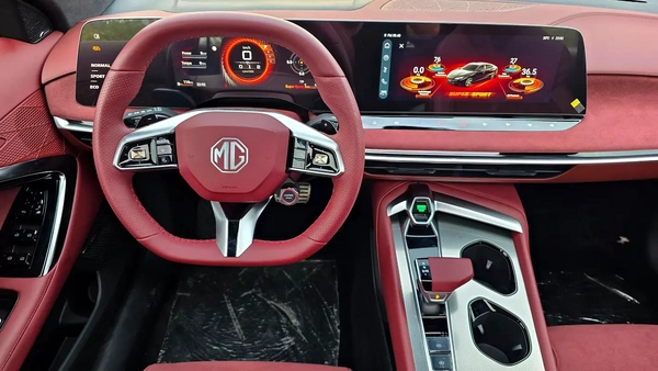 Brand New 2025 MG 7 - 2.0 L
