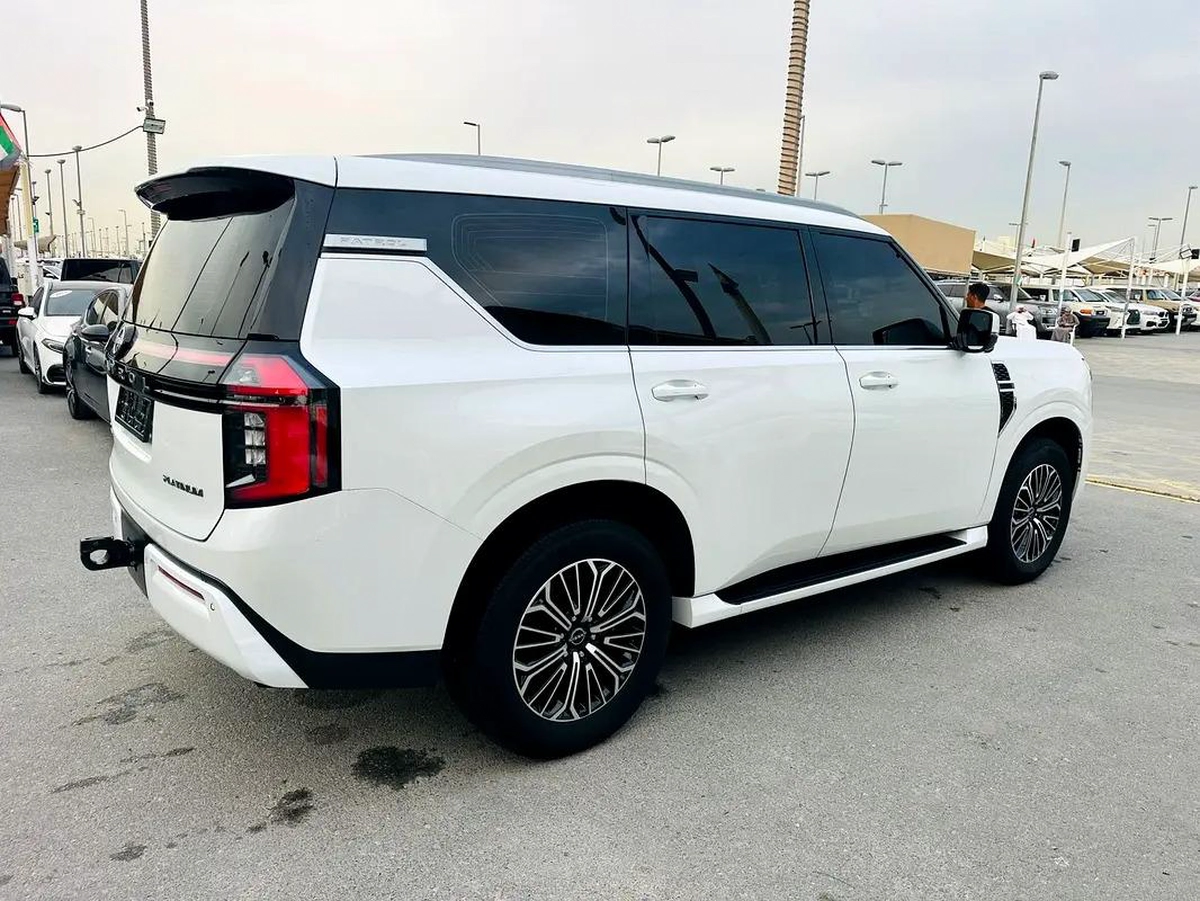 2025 Nissan Patrol LE Platinum - GCC Specs - Brand New-9-9