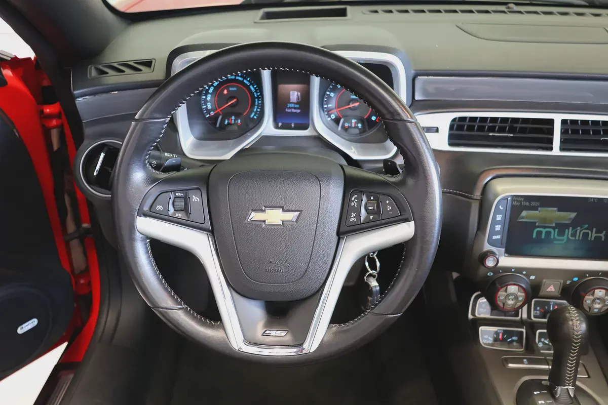 2015 Chevrolet Camaro SS - GCC Specs - Excellent Condition!-10-10