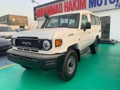 Toyota Land Cruiser 70 4.0L PETROL V6 3 DOORS 4WD 2024 GCC-3