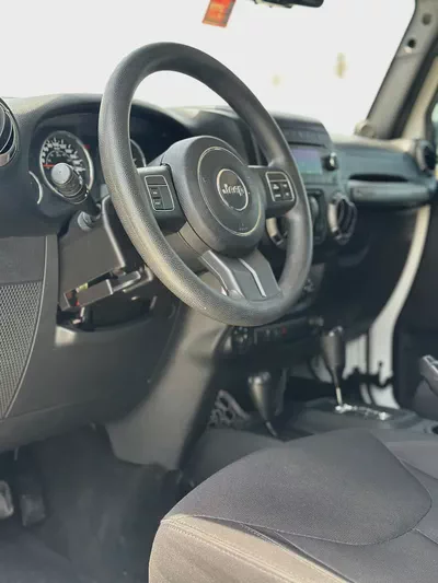 EXCELLENT CONDITION | ORIGINAL PAINT | GCC | JEEP WRANGLER SPORT 2014-8