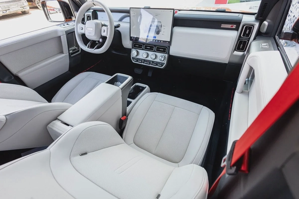 iCar V23 2025