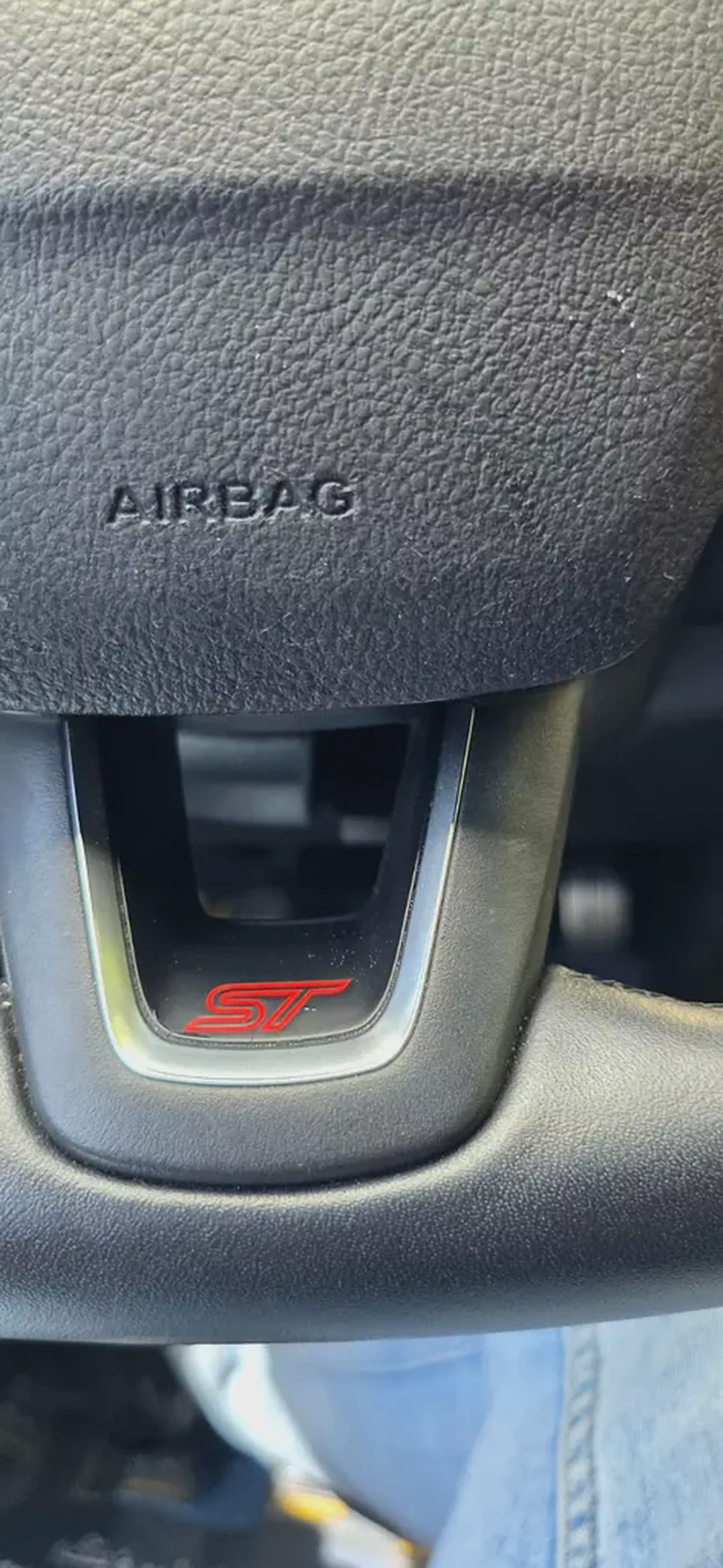 2015-Ford focus  ST -Manual Transmission-Excellent Condition-12-12