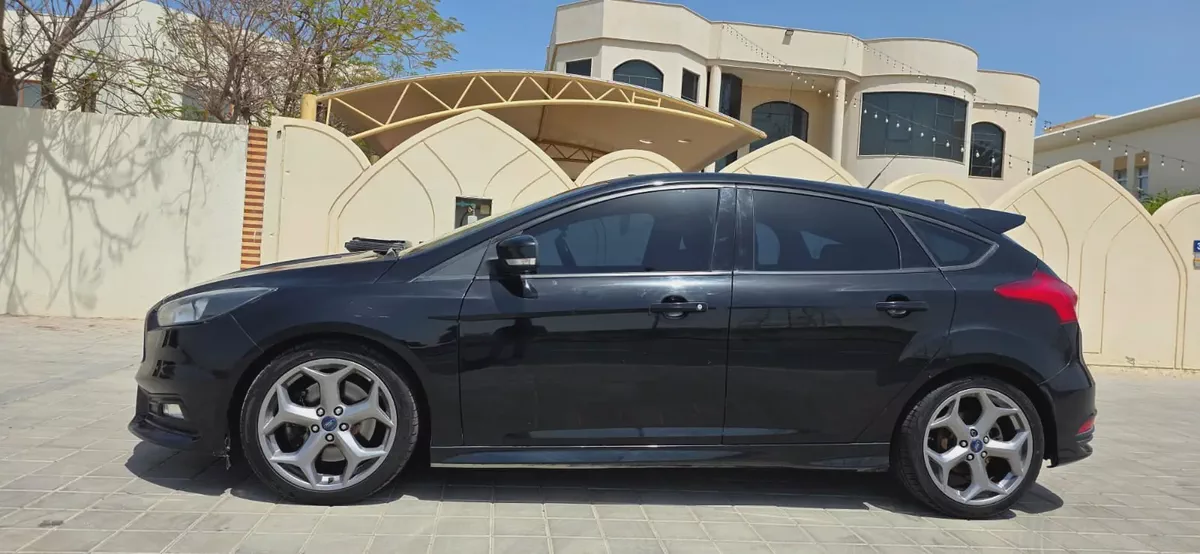 2015-Ford focus  ST -Manual Transmission-Excellent Condition-3-3