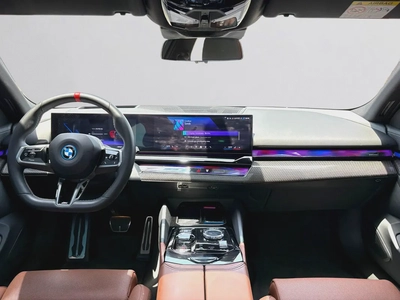 AED 4,640 P.M | 0% DOWN PAYMENT | BMW i5 M60 xDRIVE | DUAL MOTOR ELECTRIC AWD – 601 HP | FULL AGENCY-13