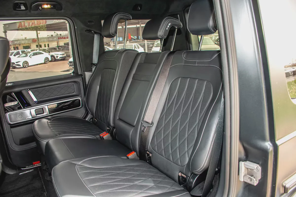 2022 - BENZ G63 AMG  - SUPER CLEAN - LIKE NEW - ONLY 32,000 KM-18-18
