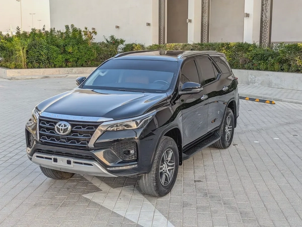 TOYOTA FORTUNER 2020 FACELIFTED 2025 DIESEL V4 GCC IN EXCELLENT CONDITION