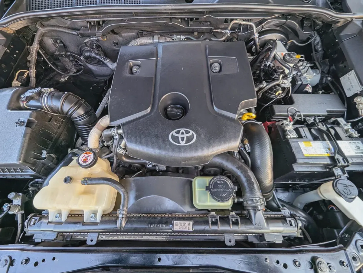 TOYOTA FORTUNER 2020 FACELIFTED 2025 DIESEL V4 GCC IN EXCELLENT CONDITION-11-11