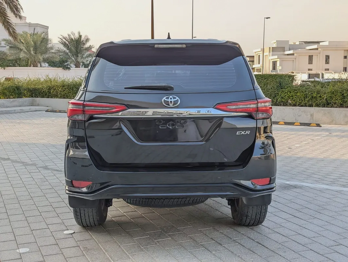 TOYOTA FORTUNER 2020 FACELIFTED 2025 DIESEL V4 GCC IN EXCELLENT CONDITION-17-17