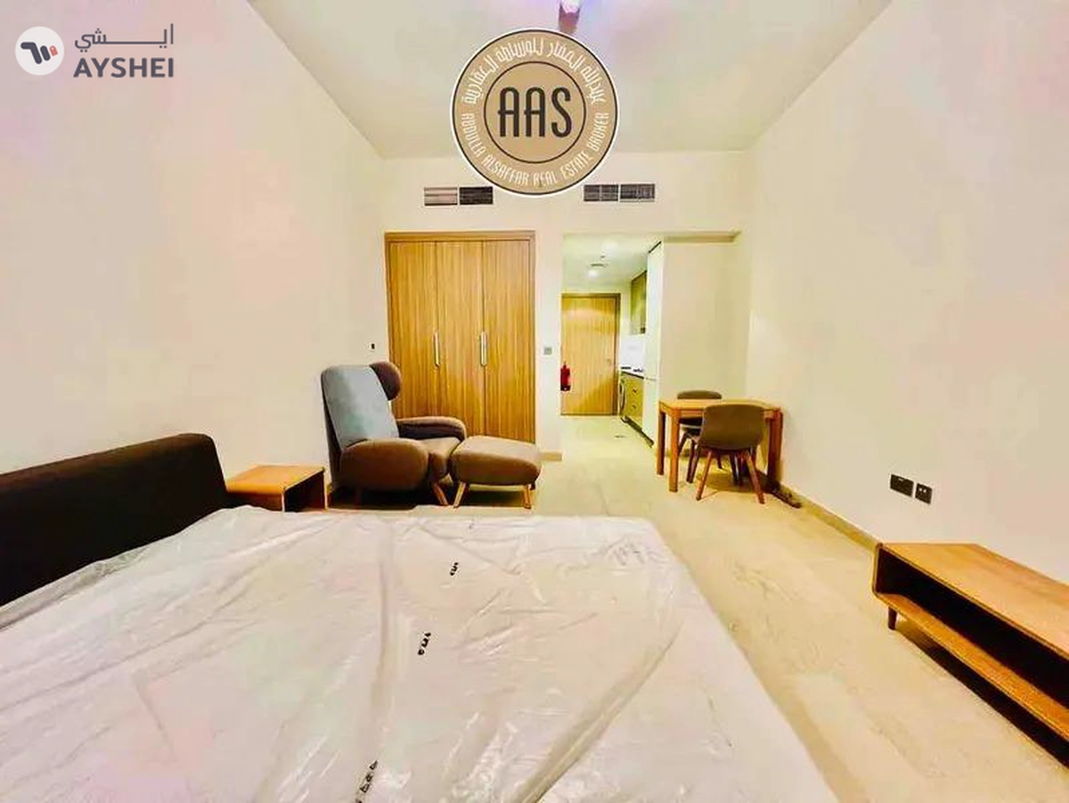 Fully furnished studio •• luxurious studio •• well maintained •• big terrace-3-3