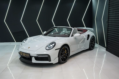 Porsche 911 Turbo S Cabriolet-0
