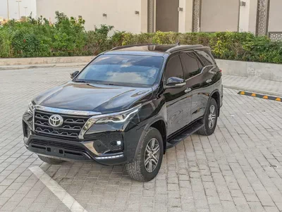TOYOTA FORTUNER 2017 FACELIFTED 2025 GXR V6 GCC IN PERFECT CONDITION-1