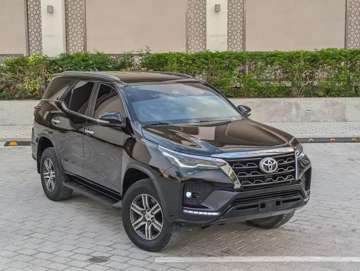 TOYOTA FORTUNER 2017 FACELIFTED 2025 GXR V6 GCC IN PERFECT CONDITION
