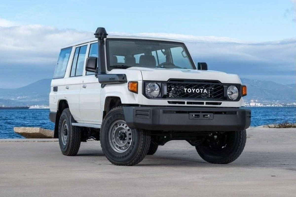 Toyota Land Cruiser 70 LC76 DX LC76 HARDTOP 5DOOR 4.5L V8 DIESEL-2-0