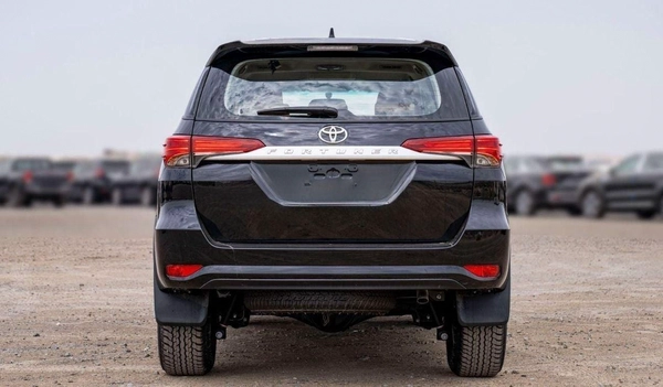 Toyota Fortuner Toyota Fortuner 2.7L Petrol AT MY2025
