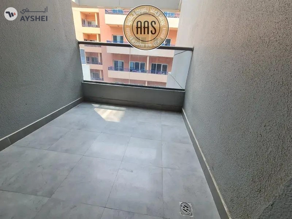 Close To Bus Stop Chiller Free Fully Furnished 2Bhk Full Family Building