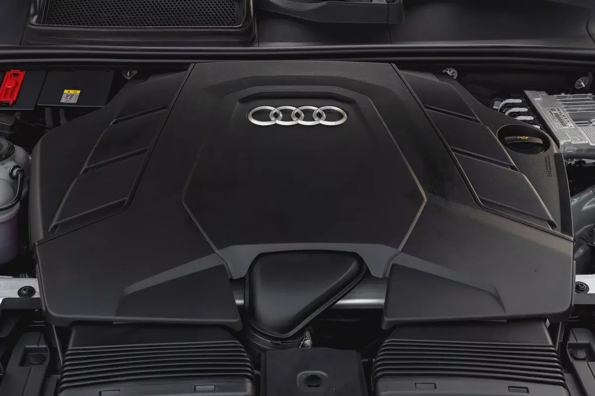 5,875 P.M | S-Line | Audi Warranty + S/Contract til July 2029 | 0% Downpayment-13-13