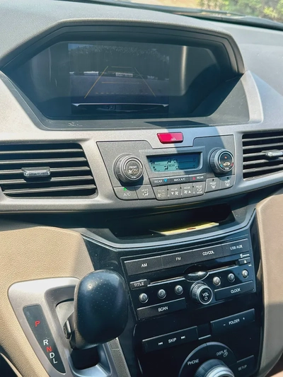 Honda Odyssey EX 2012 GCC Specs well maintained-14