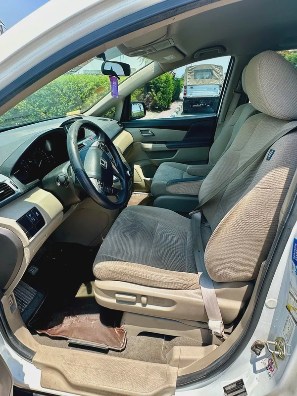 Honda Odyssey EX 2012 GCC Specs well maintained