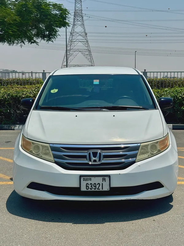Honda Odyssey EX 2012 GCC Specs well maintained