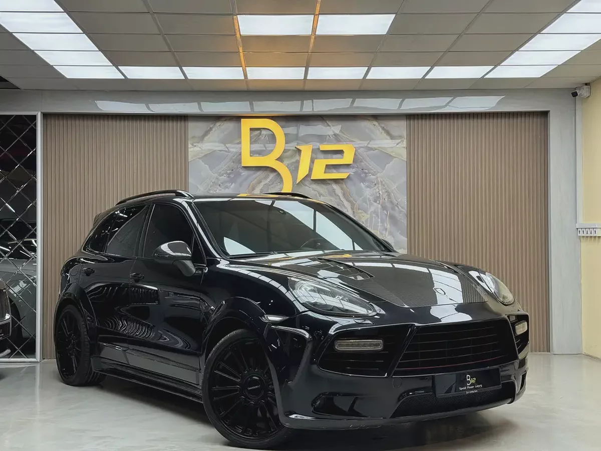 Porsche Cayenne Turbo 2013 | GCC Specs | Low Mileage | High Option-1-1