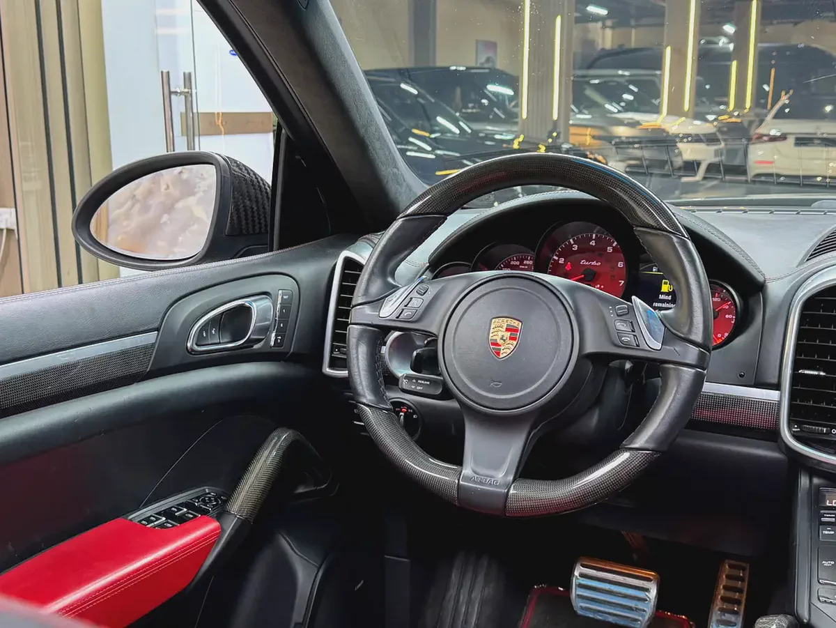Porsche Cayenne Turbo 2013 | GCC Specs | Low Mileage | High Option-8-8