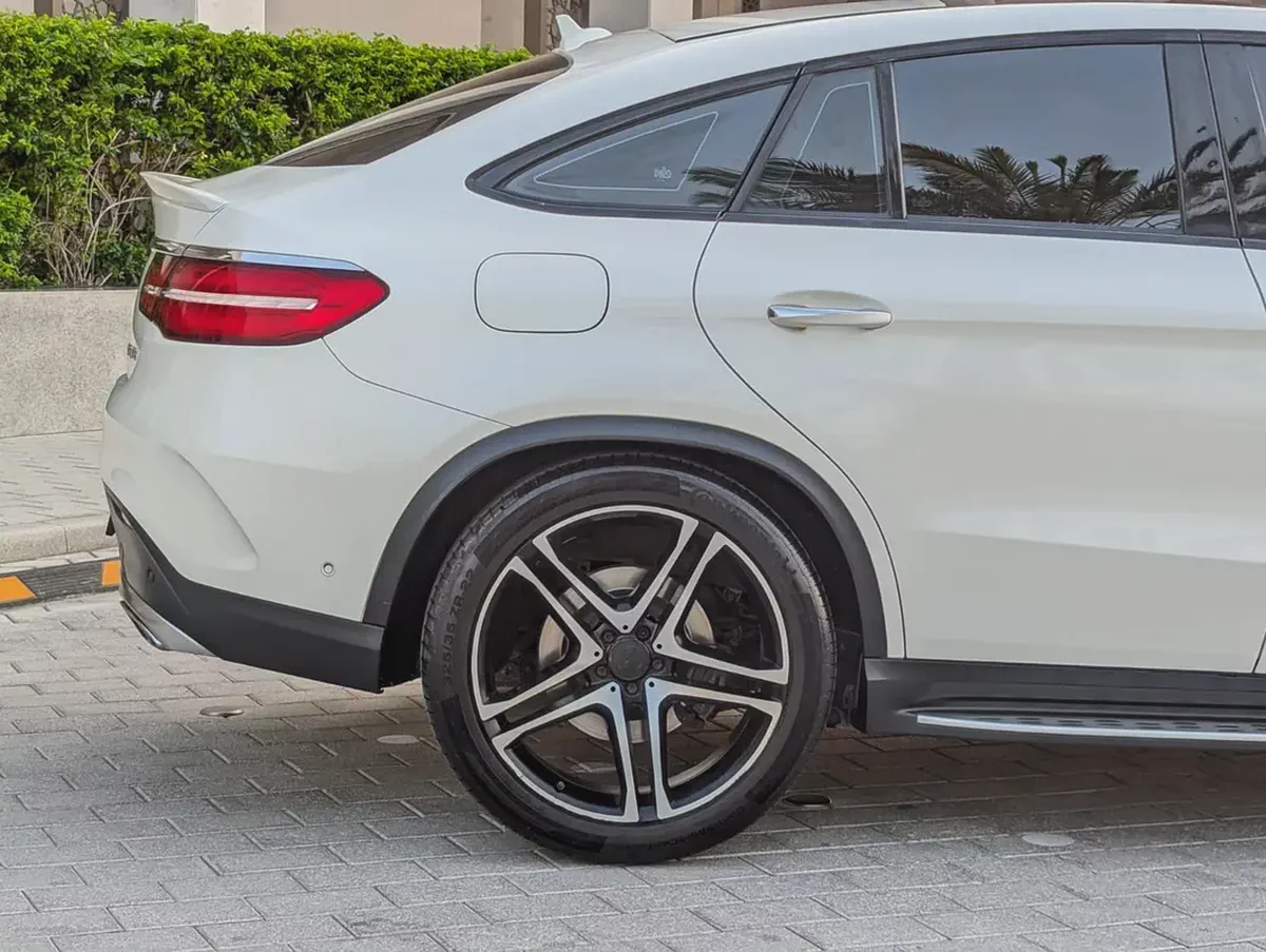 MERCEDES-BENZ 2016 GLE COUPE GLE 43
AMG GCC IN EXCELLENT CONDITION-12-12