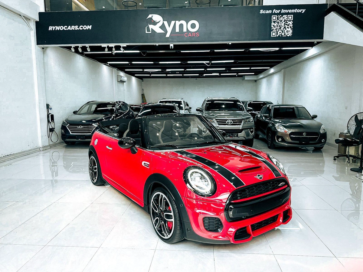 2021 MINI Cooper John Cooper Works 2.0L V4 // EMI Starts from 1,700 AED