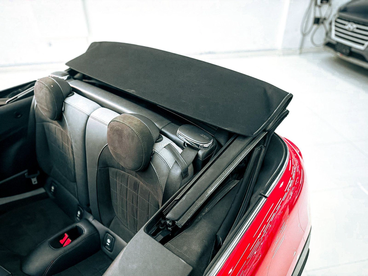 2021 MINI Cooper John Cooper Works 2.0L V4 // EMI Starts from 1,700 AED-3-3