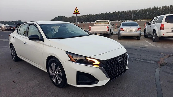2025 Nissan Altima SE - American Specs - GCC Ready