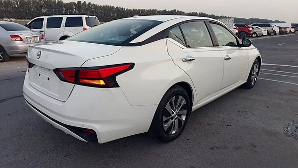 2025 Nissan Altima SE - American Specs - GCC Ready
