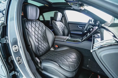 Mercedes Benz S500 L 4 Matic-Low Mileage-Full Options-Premium Metallic Exclusive Paint-13