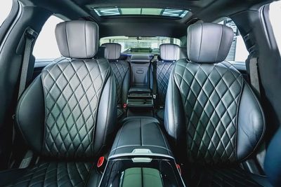Mercedes Benz S500 L 4 Matic-Low Mileage-Full Options-Premium Metallic Exclusive Paint-19