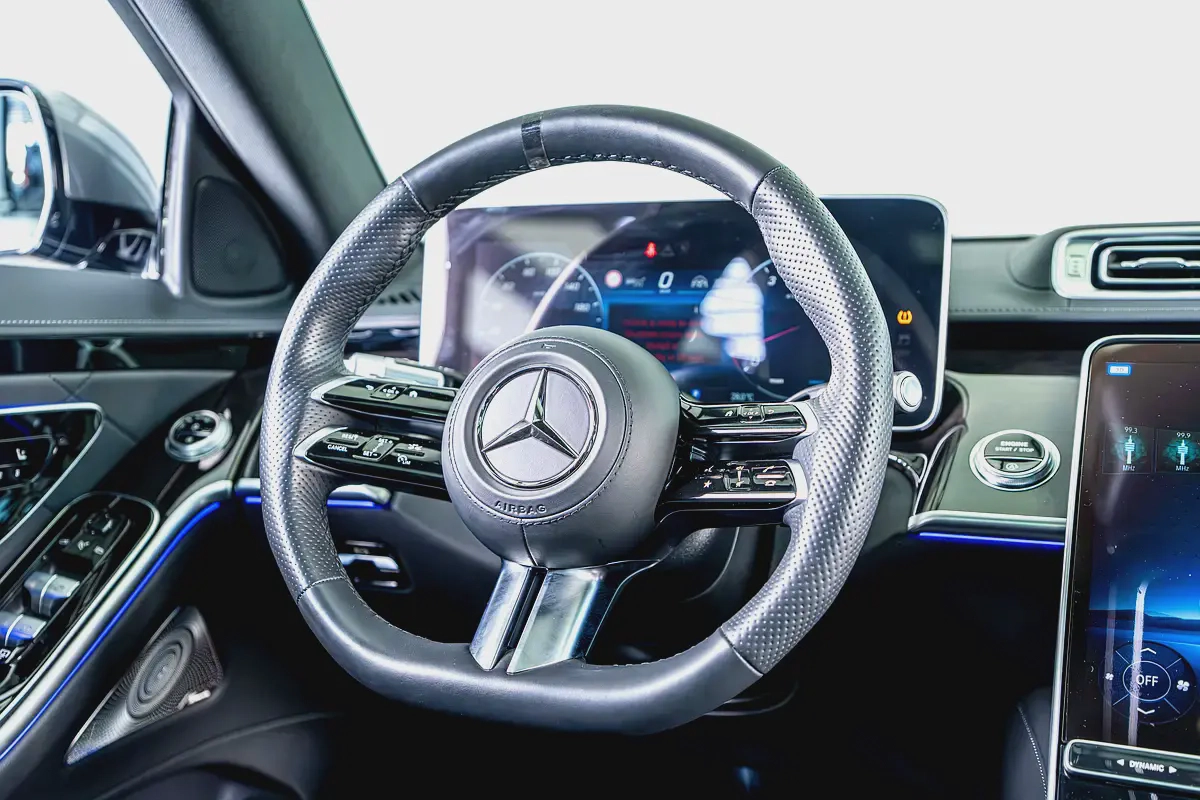 Mercedes Benz S500 L 4 Matic-Low Mileage-Full Options-Premium Metallic Exclusive Paint-10-10