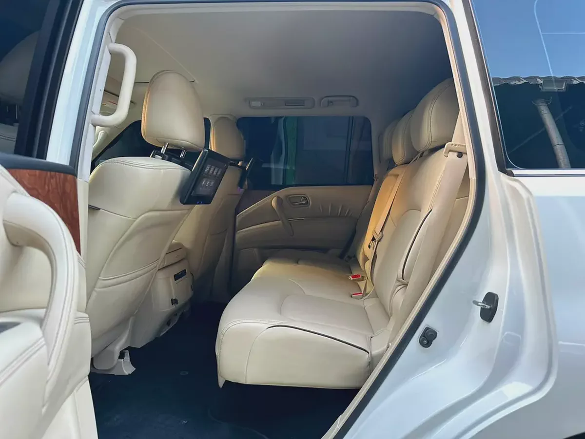 نيسان باترول LE Titanium موديل 2023 | محرك 5.6L V8 | فل أوبشن | مواصفات خليجية-10-10