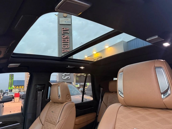 Cadillac Escalade Luxury 6.2L Luxury600 GCC.