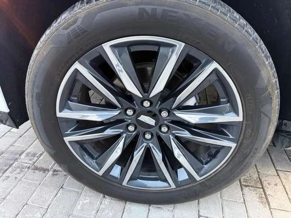 Cadillac Escalade Luxury 6.2L Luxury600 GCC.