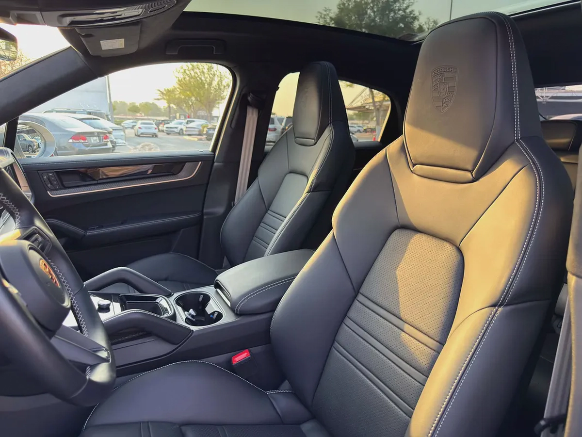Porsche Cayenne Coupe 2023 | European Specs | Pristine Condition-3-3