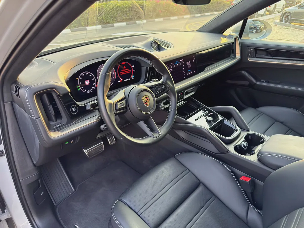 Porsche Cayenne Coupe 2023 | European Specs | Pristine Condition-4-4