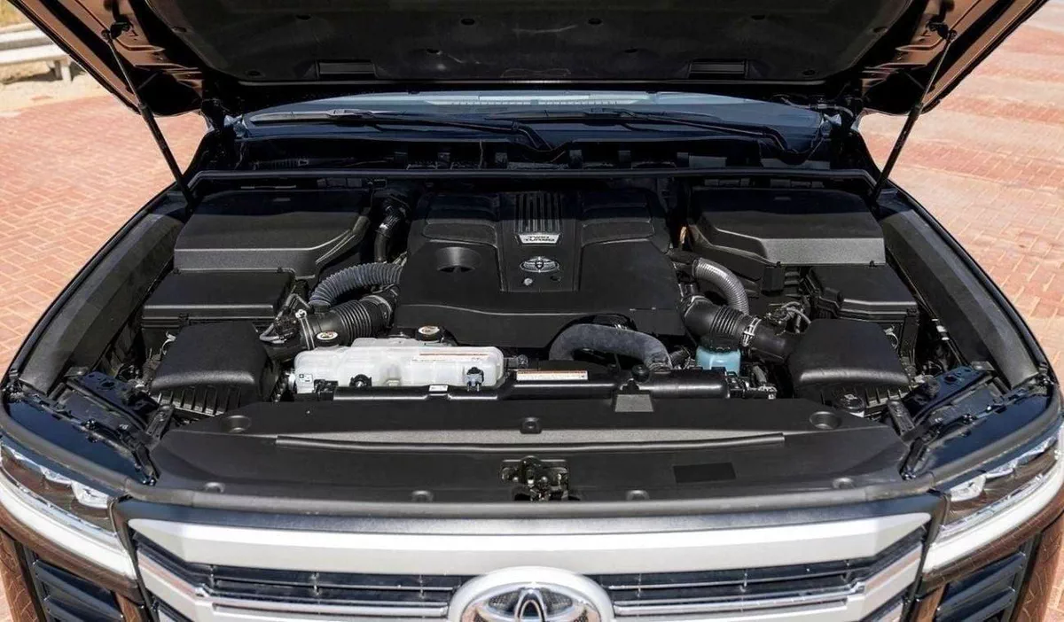 Toyota Land Cruiser VXR toyota landcrusier vxr 3.5 petrol AT twin turbo-16-0