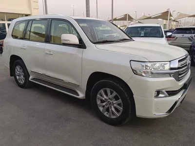 Toyota Land Cruiser GXR 2018 | GCC Specs | Pristine Condition-0