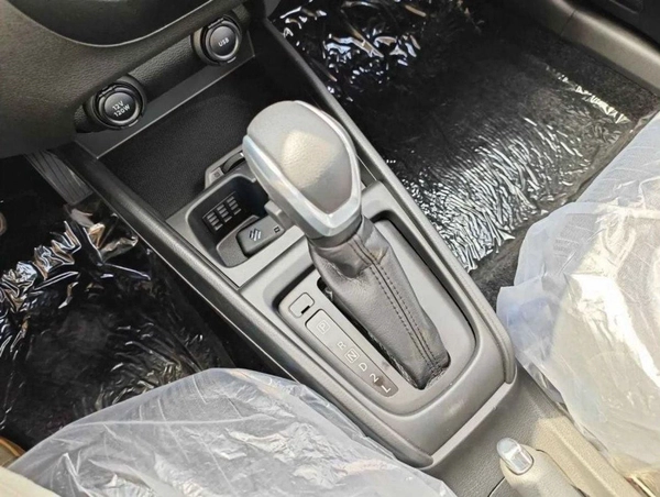 Suzuki Ertiga SUZUKI ERTIGA GLX 2024 A/T 1.5L 4CY PETROL SILVER full