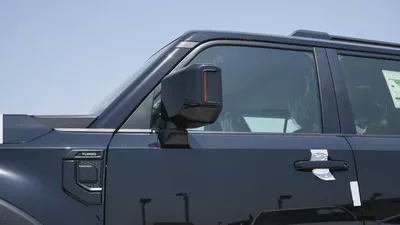 Toyota Prado all rounder 2.4 basic with sunroof 2026 | Brand New | GCC Specs-7