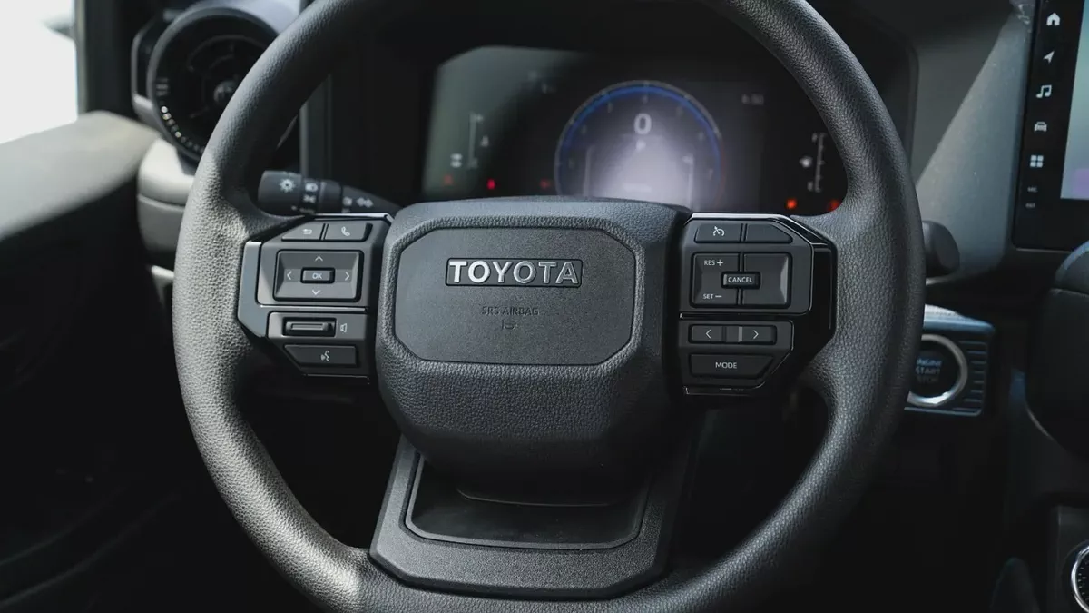 Toyota Prado all rounder 2.4 basic with sunroof 2026 | Brand New | GCC Specs-11-11