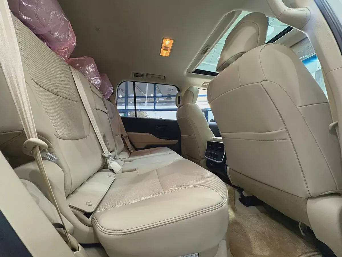 TOYOTA LANDCRUISER GX.R 2024 MODEL-12-12