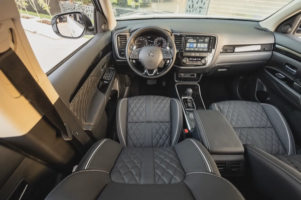 Mitsubishi Outlander / Airtek 2022