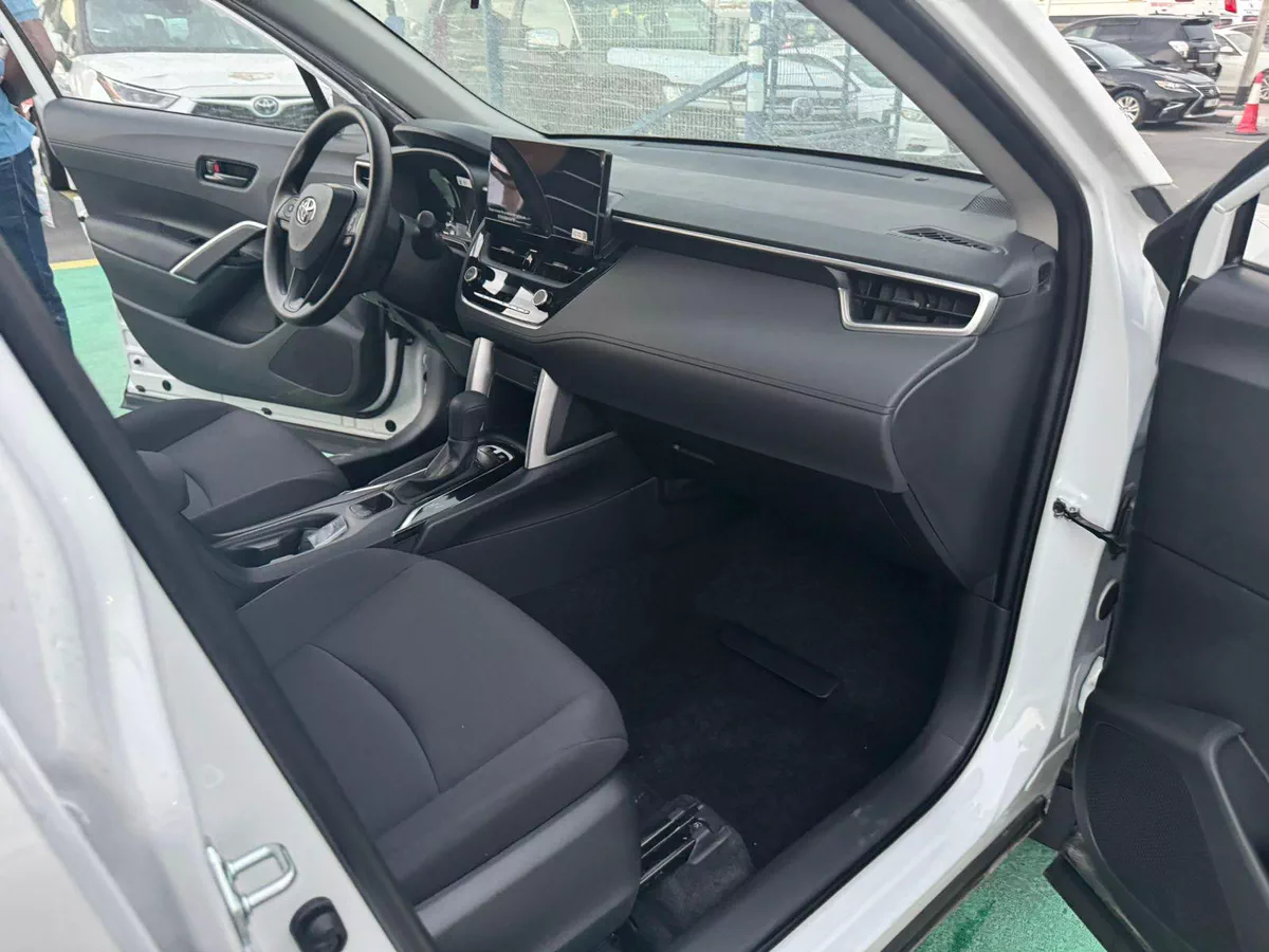 New 2025 Toyota Corolla Cross-5-5
